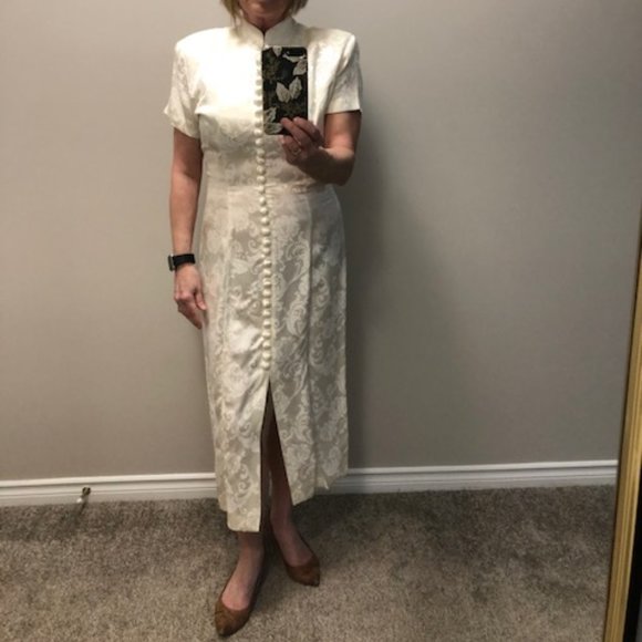 Dress - Picture 4 of 9